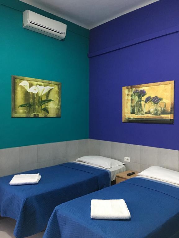 Volturno House Hostel Рим Стая снимка