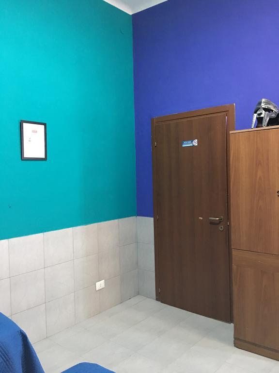 Volturno House Hostel Рим Стая снимка
