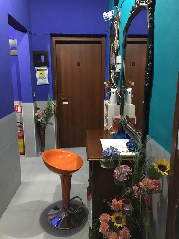 Volturno House Hostel Рим Стая снимка